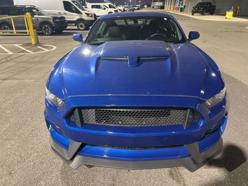Used 2017 Ford Mustang Coupe image 2