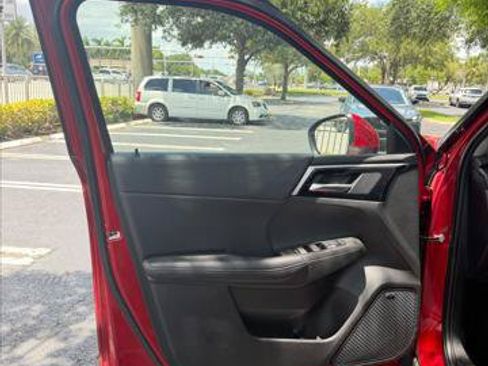 Used 2025 Mitsubishi Outlander SE FWD image 22