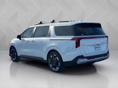 New 2026 Kia Carnival EX FWD image 7