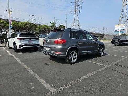Used 2016 Volkswagen Tiguan R-Line image 5