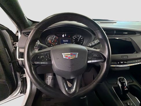 Used 2020 Cadillac XT4 Sport w/ Driver Awareness Package AWD/4WD image 13
