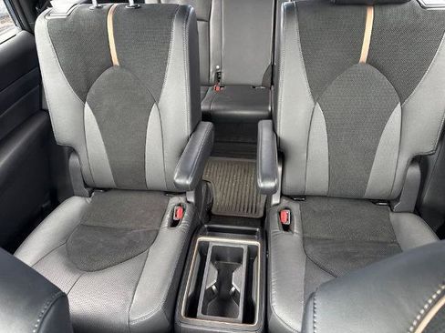 Used 2025 Toyota Grand Highlander AWD Hybrid image 13