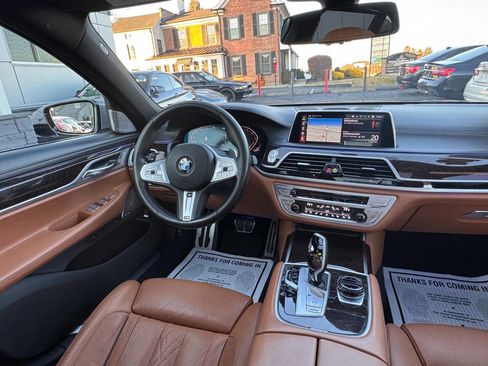 Used 2020 BMW 750i xDrive w/ Autobahn Package image 21