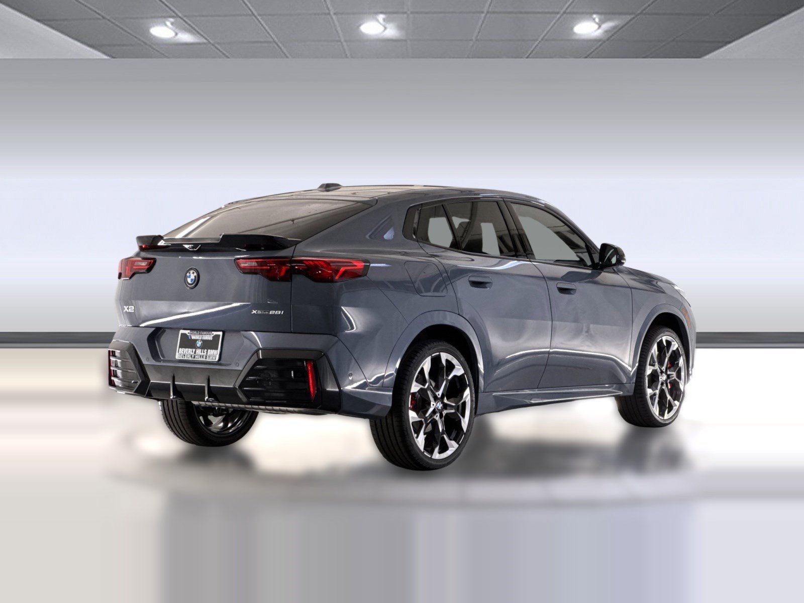 Used 2026 BMW X2 xDrive28i w/ M Sport Package AWD/4WD image 9