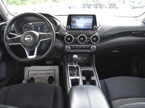 Used 2024 Nissan Sentra SV FWD image 28