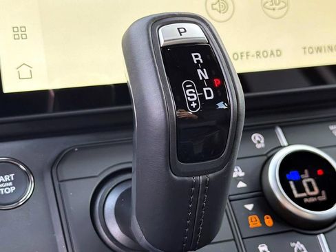 New 2026 Land Rover Defender 110 X-Dynamic SE AWD/4WD image 26