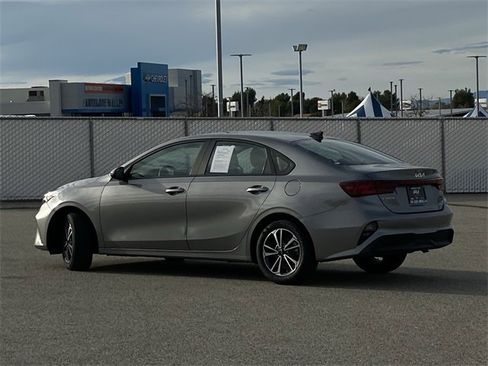 Used 2024 Kia Forte LXS image 7