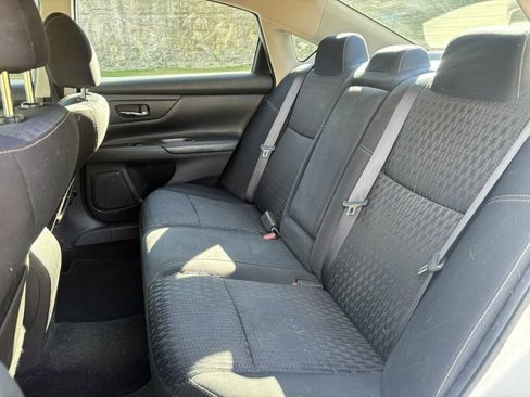 Used 2017 Nissan Altima 2.5 S w/ Power Driver Seat Package FWD image 17
