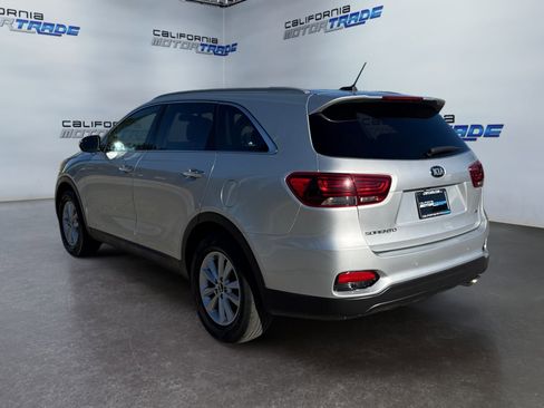 Used 2020 Kia Sorento LX w/ LX I4 Convenience Package image 7