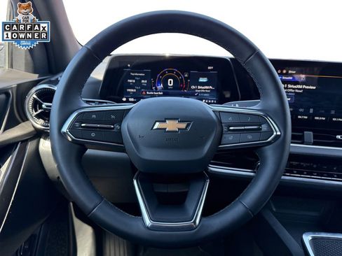 Used 2026 Chevrolet Equinox LT w/ Convenience Package II image 12