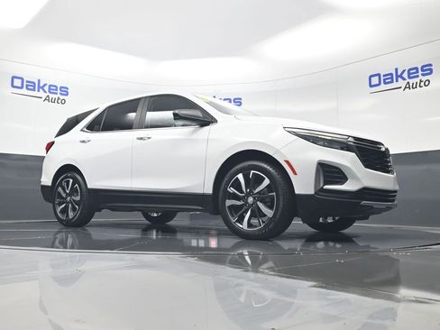 Used 2022 Chevrolet Equinox LT w/ LPO, Blackout Package FWD image 37