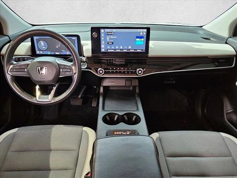 Used 2024 Honda Prologue EX image 16