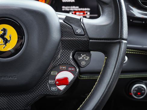 Used 2018 Ferrari 488 GTB RWD image 23