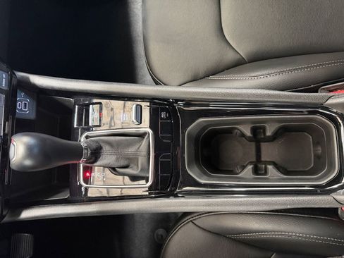 Used 2025 Jeep Compass Limited image 41