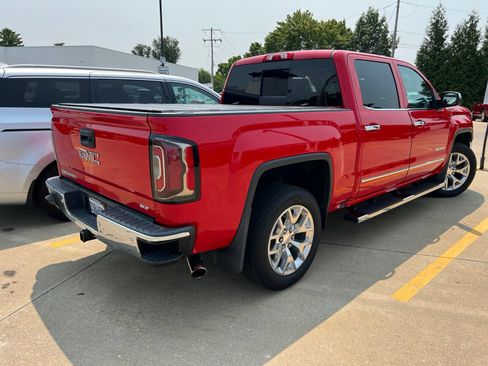 Used 2018 GMC Sierra 1500 SLT w/ SLT Premium Package AWD/4WD image 3