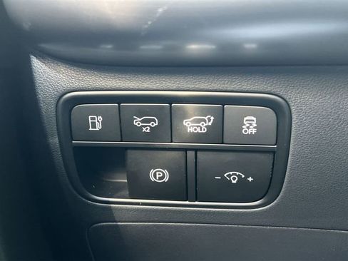New 2026 Hyundai Ioniq 9 SE AWD/4WD image 12