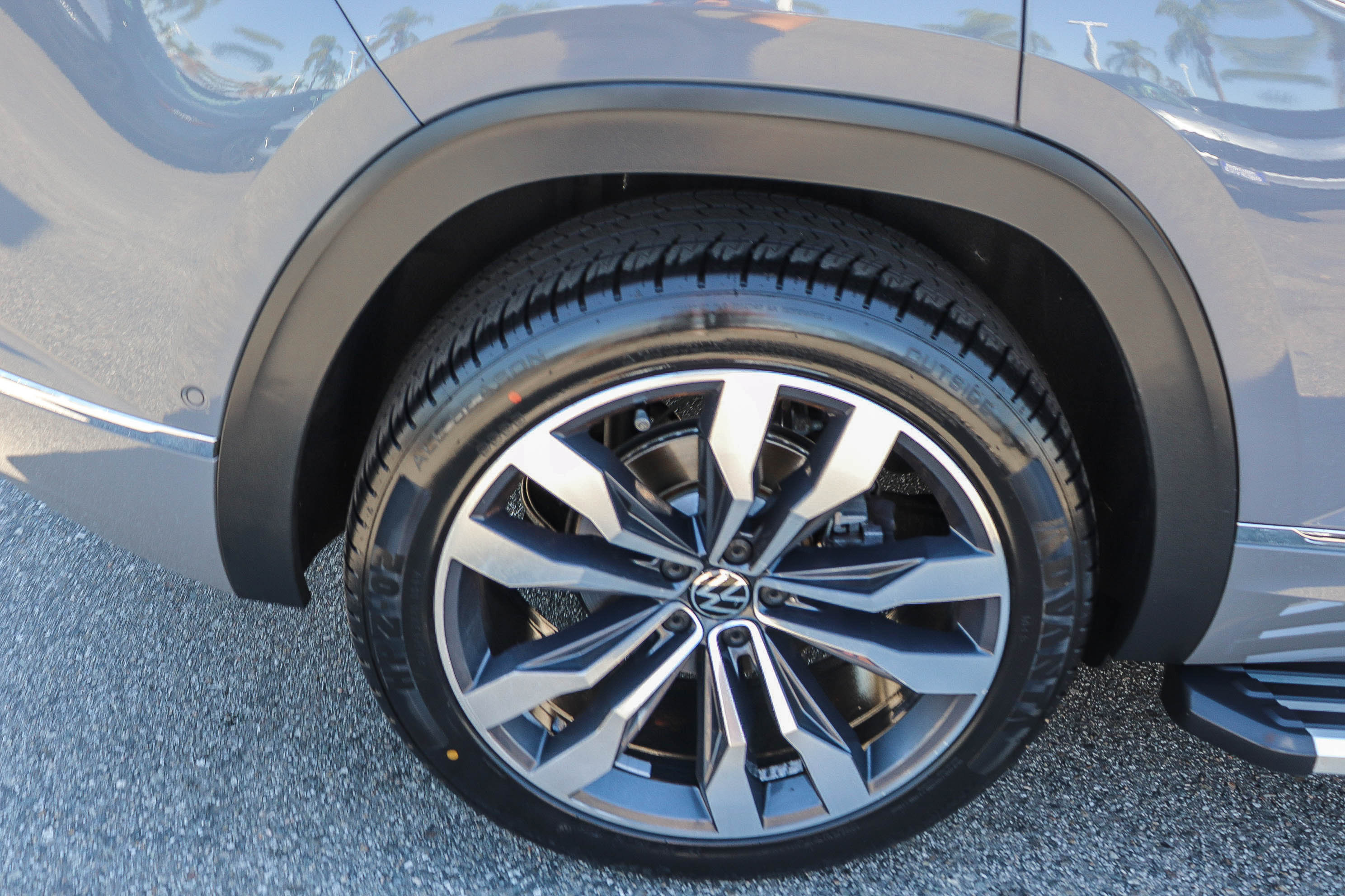 Used 2021 Volkswagen Atlas Cross Sport SEL Premium R-Line AWD/4WD image 8