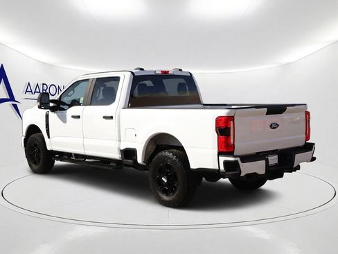 Used 2024 Ford F250 XL w/ STX Appearance Package AWD/4WD image 7