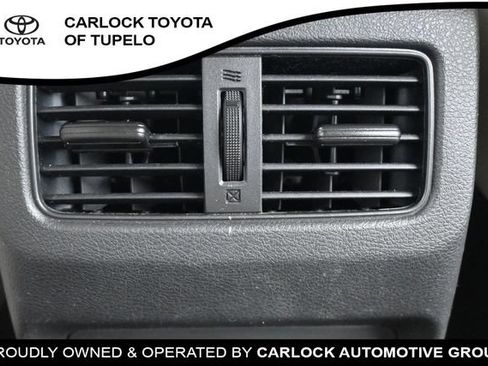 Used 2024 Nissan Rogue SV w/ SV Premium Package FWD image 19