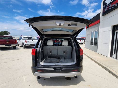 Used 2017 GMC Acadia SLT FWD image 22
