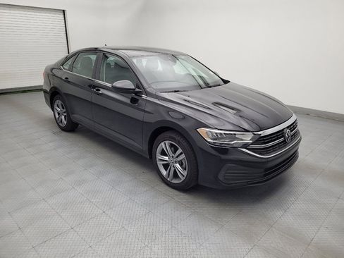 Used 2024 Volkswagen Jetta SE FWD image 11