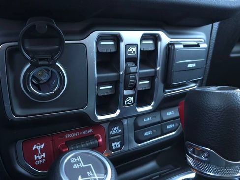 New 2026 Jeep Wrangler Unlimited Rubicon AWD/4WD image 35