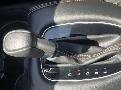 Used 2024 Honda HR-V Sport image 16