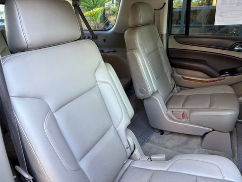 Used 2015 Chevrolet Suburban LTZ image 31