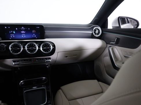 Certified 2025 Mercedes-Benz CLA 250 4MATIC image 46