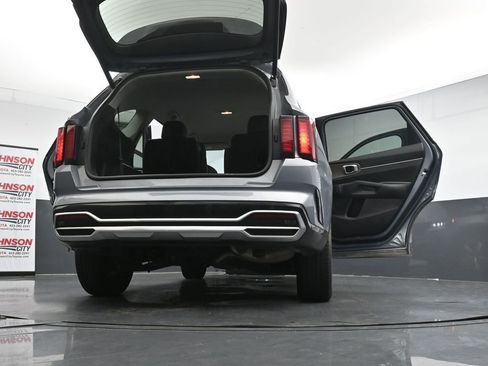 Used 2021 Kia Sorento EX image 29