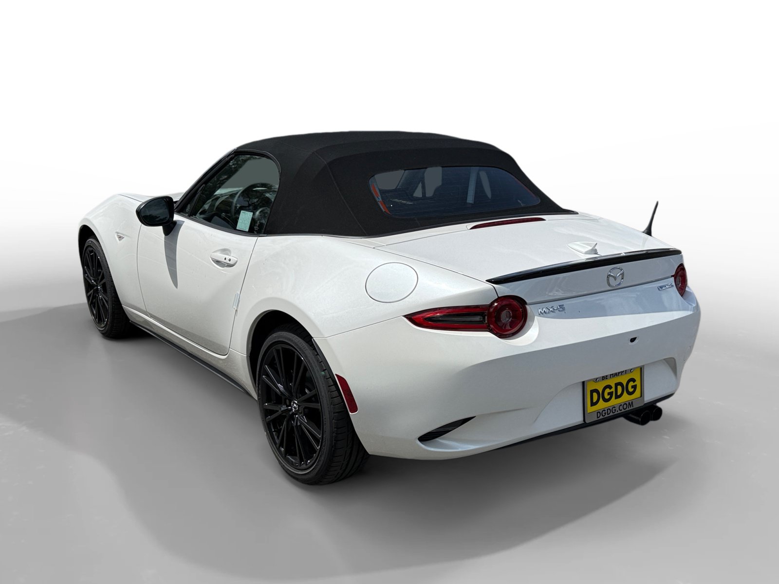 New 2026 MAZDA MX-5 Miata Club w/ Interior Package RWD image 3