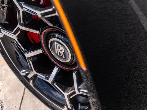 Certified 2025 Rolls-Royce Ghost Black Badge AWD/4WD image 5