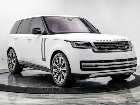 Used 2023 Land Rover Range Rover SE AWD/4WD image 22