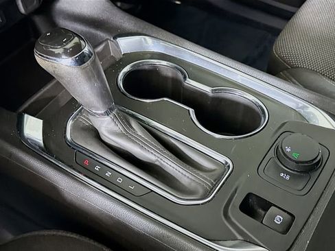 Used 2018 Chevrolet Traverse LS image 18