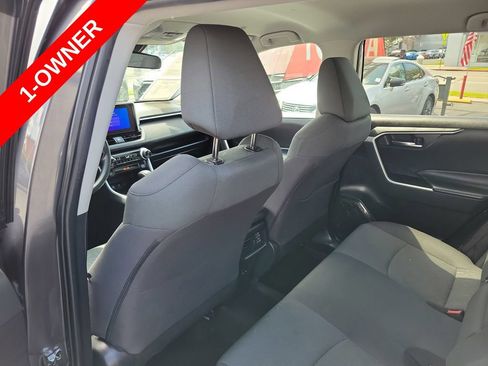Used 2024 Toyota RAV4 XLE FWD image 15