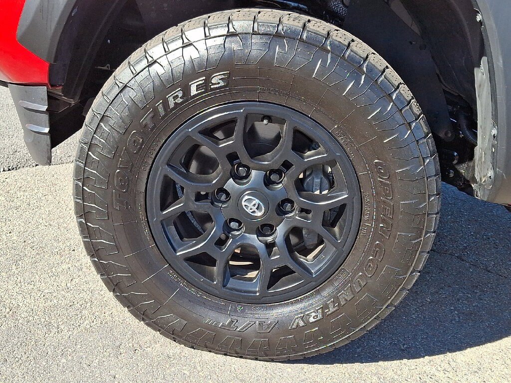 Used 2023 Toyota Tacoma SR5 w/ SX Package AWD/4WD image 8
