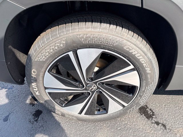 New 2026 Volkswagen Taos SE AWD/4WD image 36