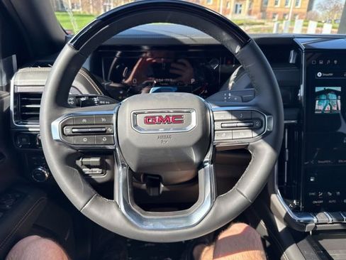 New 2026 GMC Yukon XL Elevation w/ Elevation Premium Package AWD/4WD image 21