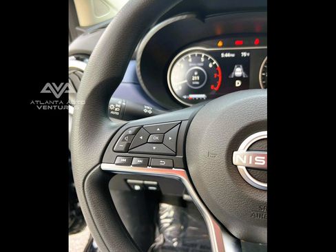 Used 2024 Nissan Versa SV image 16