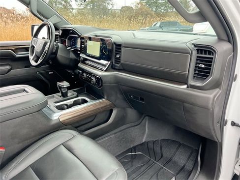 Used 2022 Chevrolet Silverado 1500 RST w/ Redline Edition image 30