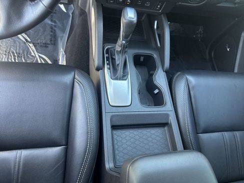 Used 2022 Nissan Frontier SV w/ SV Premium Package AWD/4WD image 23