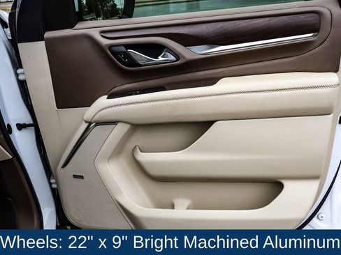 Used 2021 GMC Yukon Denali w/ Denali Premium Package image 40
