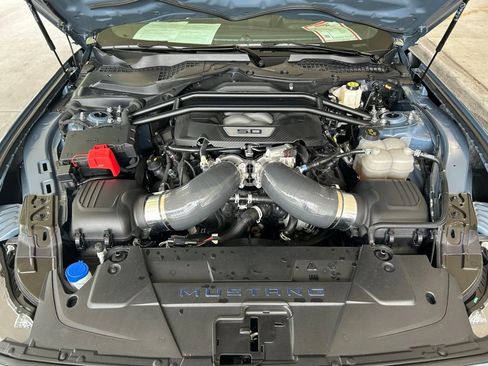 Used 2025 Ford Mustang GT RWD image 10