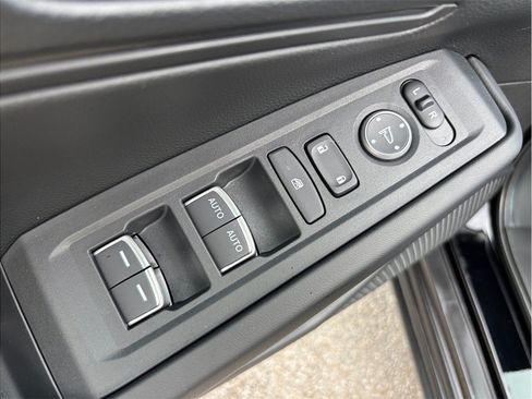 Used 2025 Honda Accord LX image 18