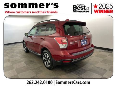 Used 2018 Subaru Forester 2.5i Premium w/ All-Weather Package image 3