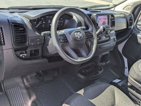 Used 2025 RAM ProMaster 2500 w/ Convenience Group image 17