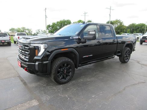 Certified 2024 GMC Sierra 3500 AT4 w/ AT4 Premium Plus Package AWD/4WD image 13