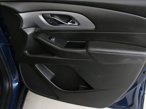 Used 2023 Chevrolet Traverse LT w/ LPO, Floor Liner Package image 33