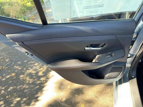 New 2025 Nissan Sentra SR image 30