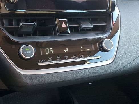 Certified 2025 Toyota Corolla LE image 15